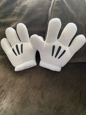 Mickey Mouse White Plush Gloves
